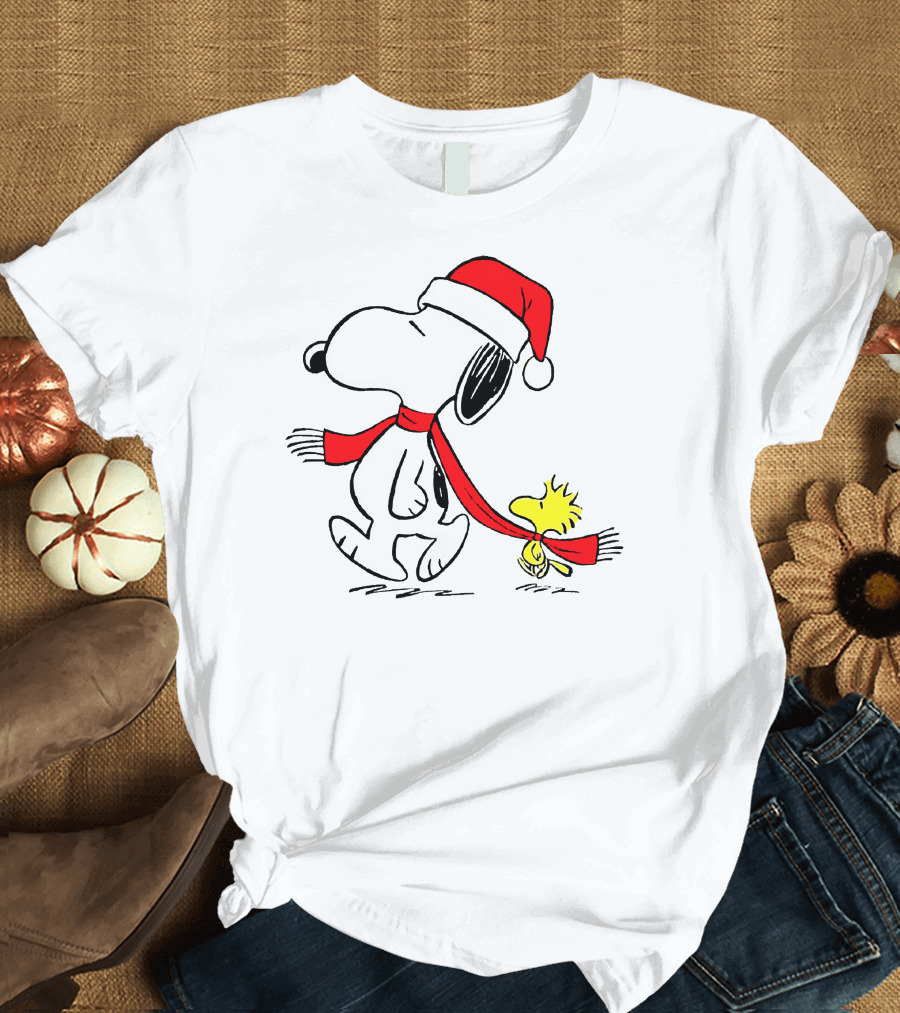 Snoopy Woodstock Charlie Brown Christmas Santa Hat Natalan T-Shirt