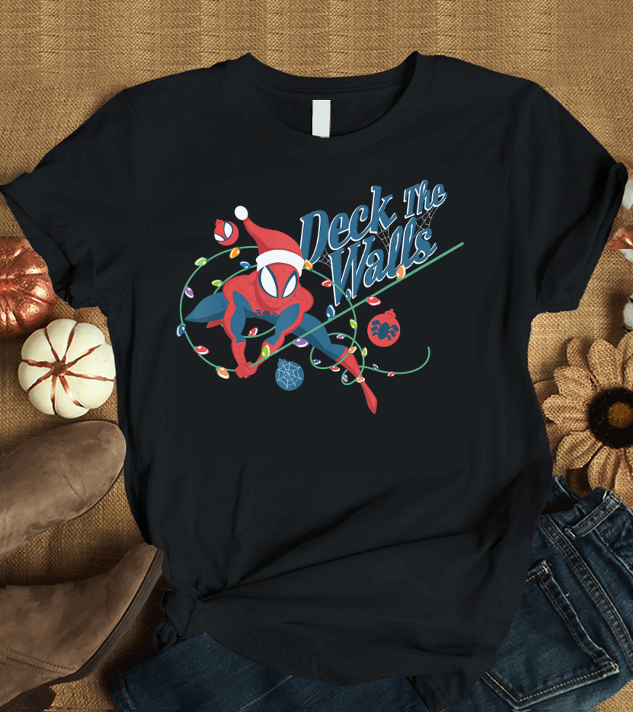 Deck The Walls Marvel Spider Man Holiday Christmas Lights Santa Hat T-Shirt