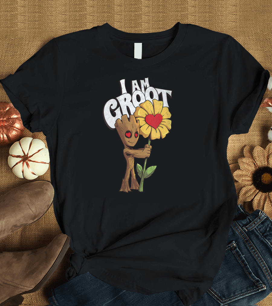 I Am Groot Heart Eyes Holding Sunflower with Red Heart T-Shirt