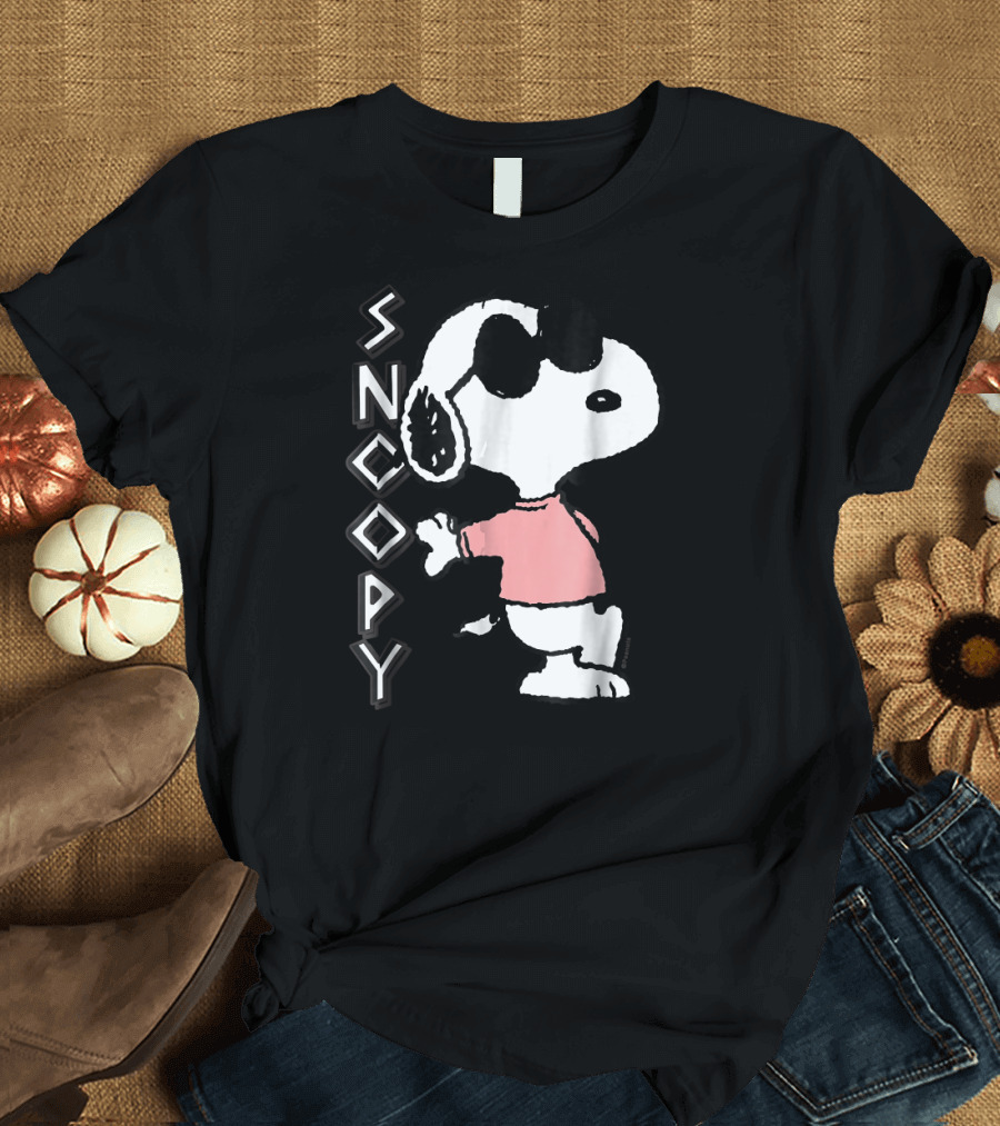 Snoopy in Pink Shirt Cool Peanuts Vibe T-Shirt