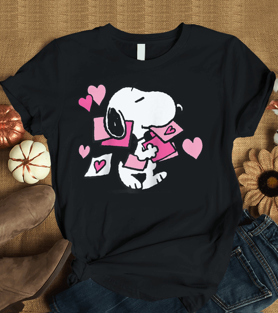 Peanuts Valentines Snoopy Carrying Hearts and Envelopes T-Shirt