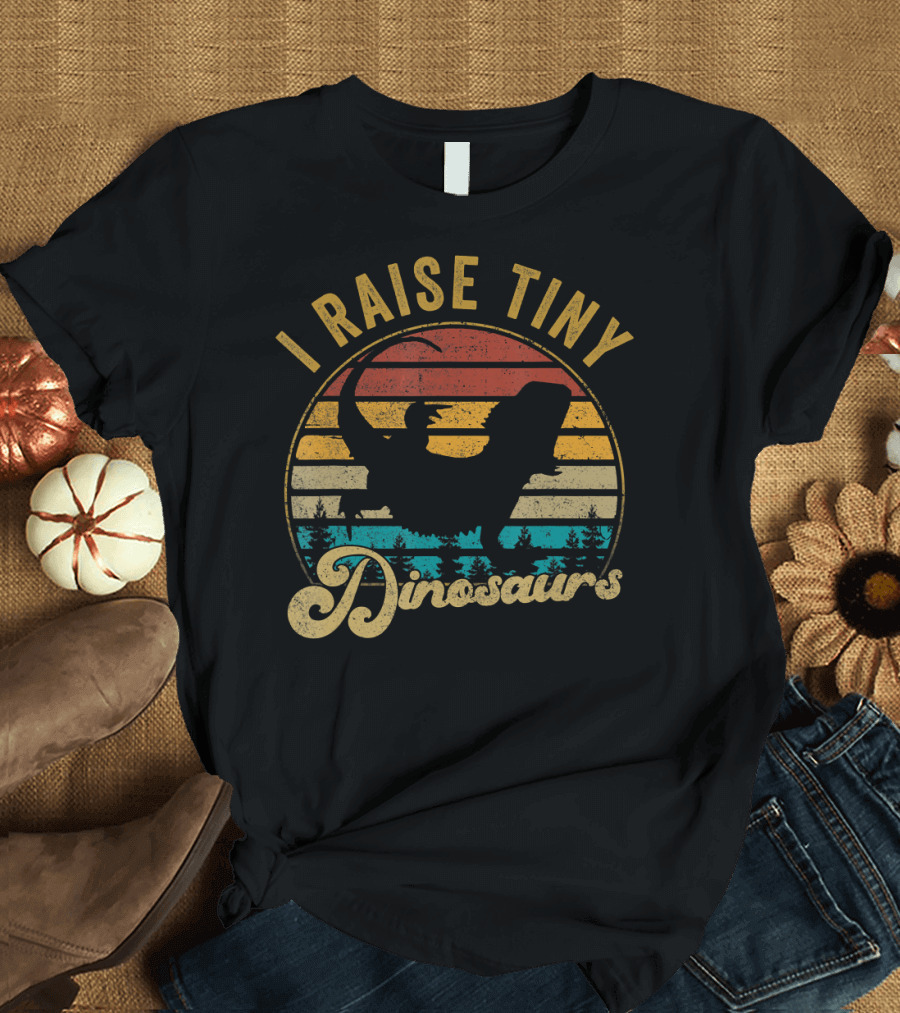 I Raise Tiny Dinosaurs Funny Bearded Dragon Vintage Silhouette Retro Sunset T-Shirt
