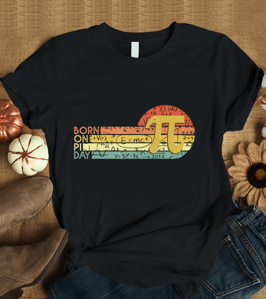 Born on Pi Day Math Equations Vintage Sunset Pi T-Shirt