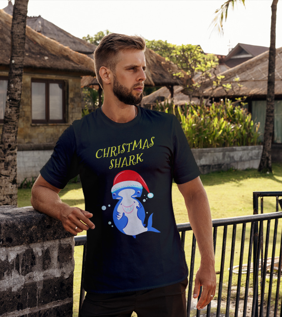 Christmas Shark Hammerhead Santa Hat T-Shirt