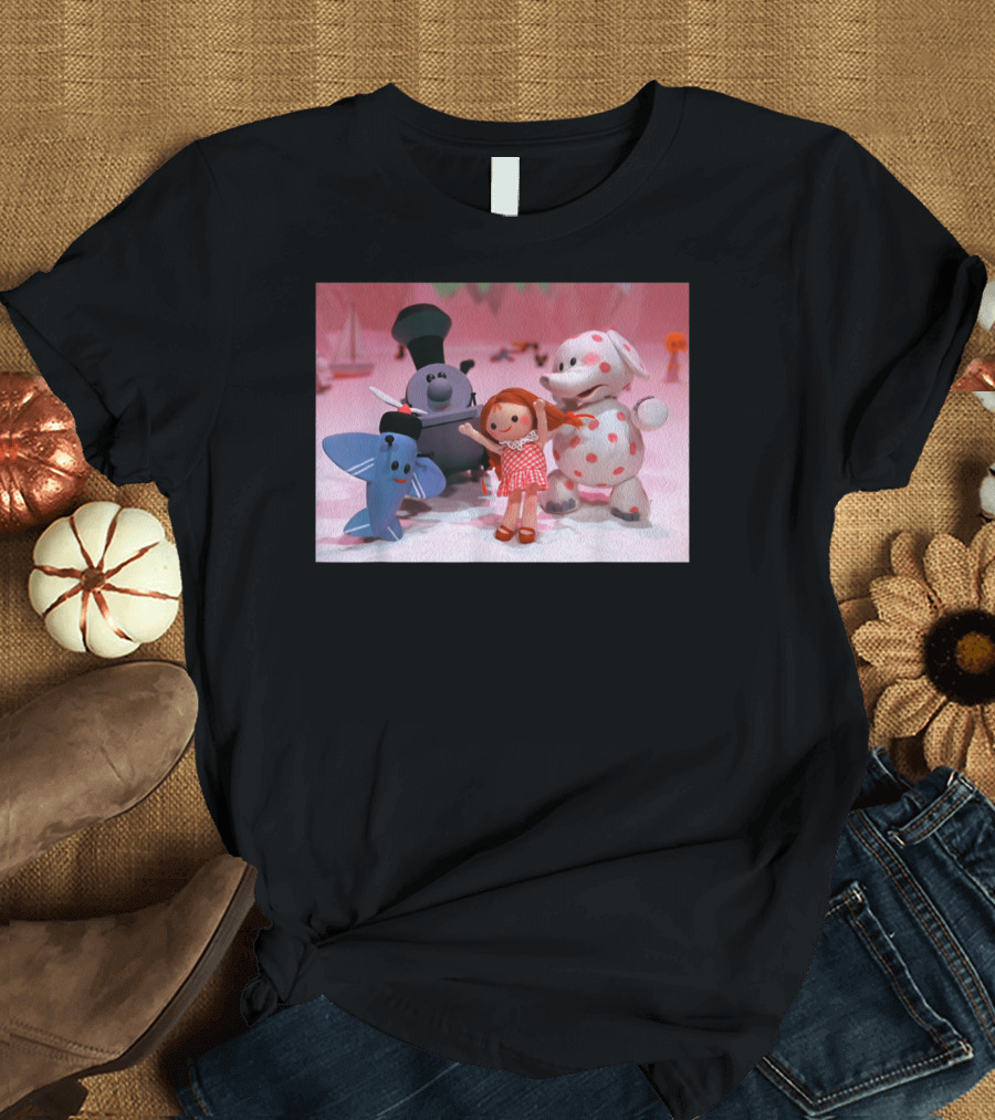 Island of Misfit Toys Christmas Special Characters Scene T-Shirt