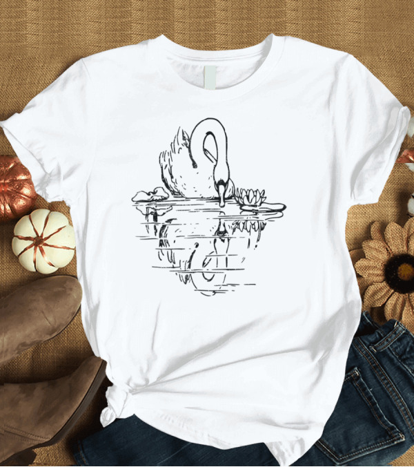 T-Shirt: Cute Swan Wildlife Love Waterbird Reflection Bird T-Shirt Cute Swan Wildlife Love Waterbird Reflection Bird T-Shirt