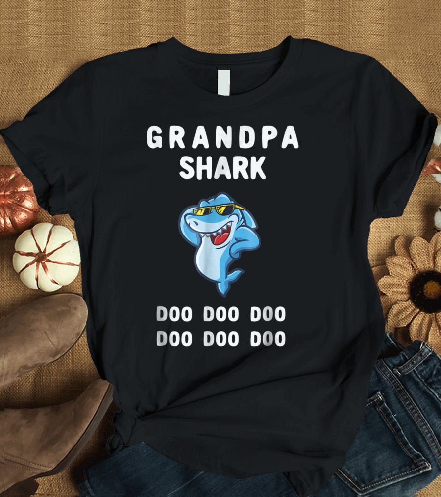 Grandpa Shark Doo Doo Doo Sunglasses Fun Grandpa Shark Doo Doo Doo T-Shirt