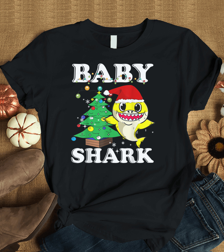 Baby Shark Christmas Tree Santa Hat T-Shirt