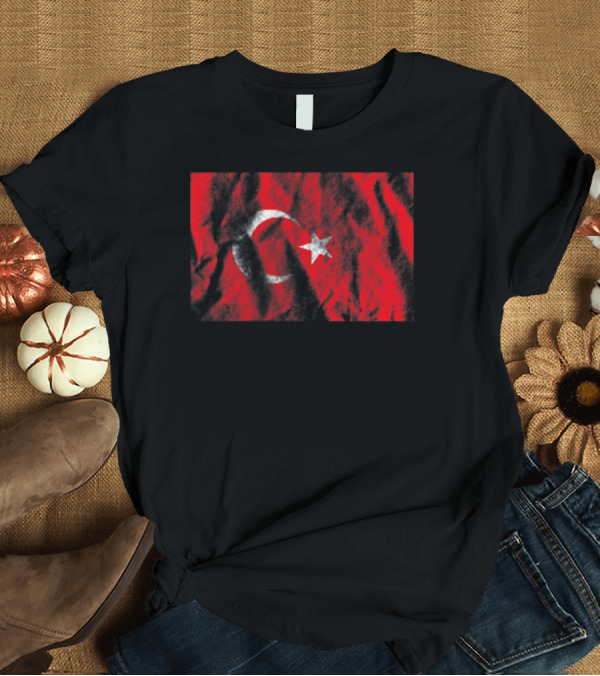 T-Shirt: Turkey Flag Distressed Look Pocket T-Shirt Turkey Flag Distressed Look Pocket T-Shirt