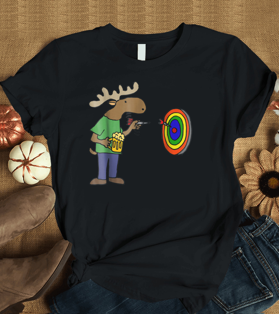SmileteesHob Funny Moose with Beer Throwing Darts at Colorful Target T-Shirt