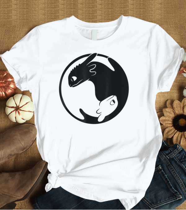 T-Shirt: How to Train Your Dragon 3 Hidden World Toothless and Light Fury Yin Yang T-Shirt How to Train Your Dragon 3 Hidden World Toothless and Light Fury Yin Yang T-Shirt