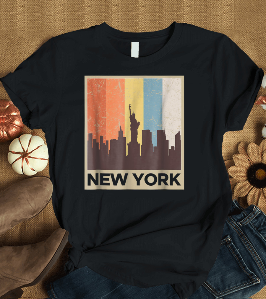 New York City Skyline Statue of Liberty Vintage 70's NYC Retro T-Shirt