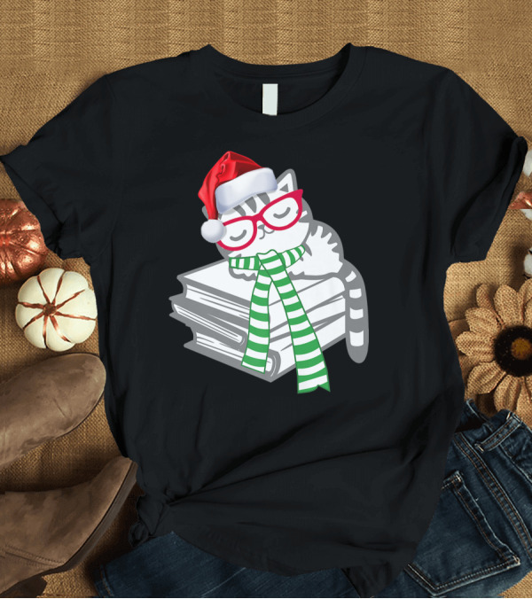 T-Shirt: Cat Nerd Reader with Glasses and Festive Elf Hat and Scarf on Books T-Shirt Cat Nerd Reader with Glasses and Festive Elf Hat and Scarf on Books T-Shirt