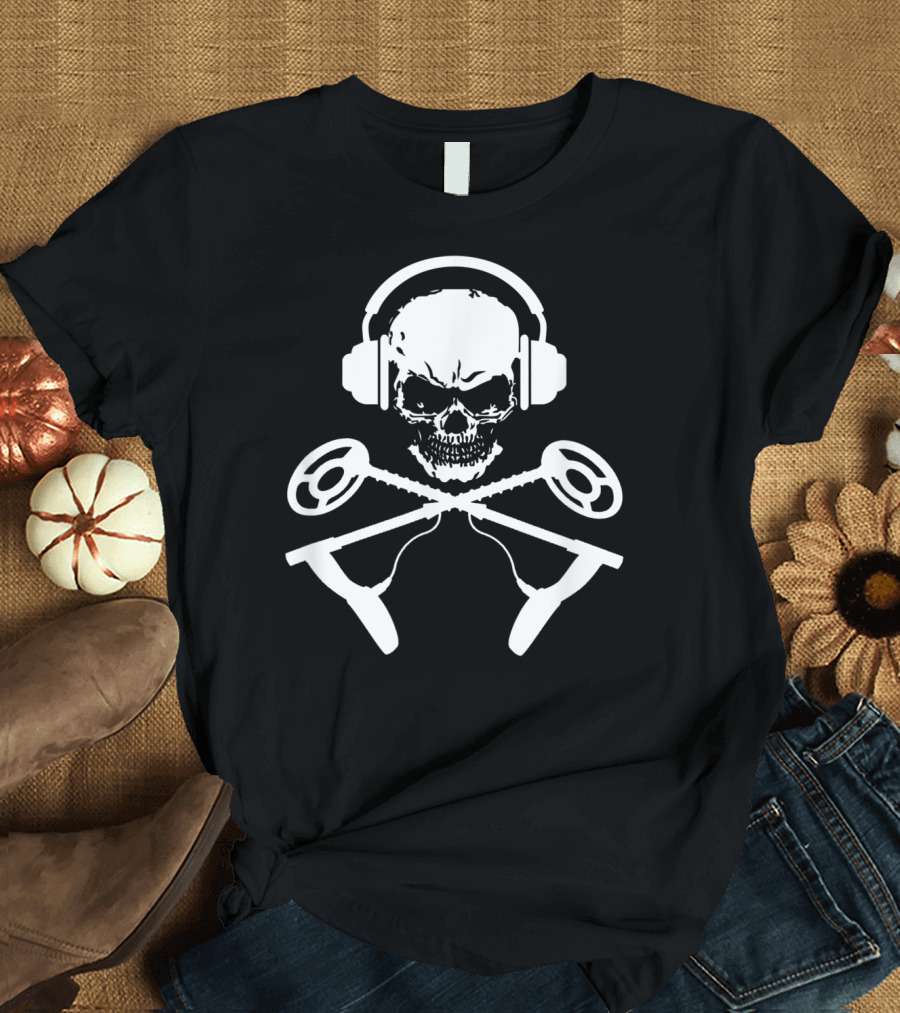 Skull Crossbones Headphones Metal Detecting T-Shirt