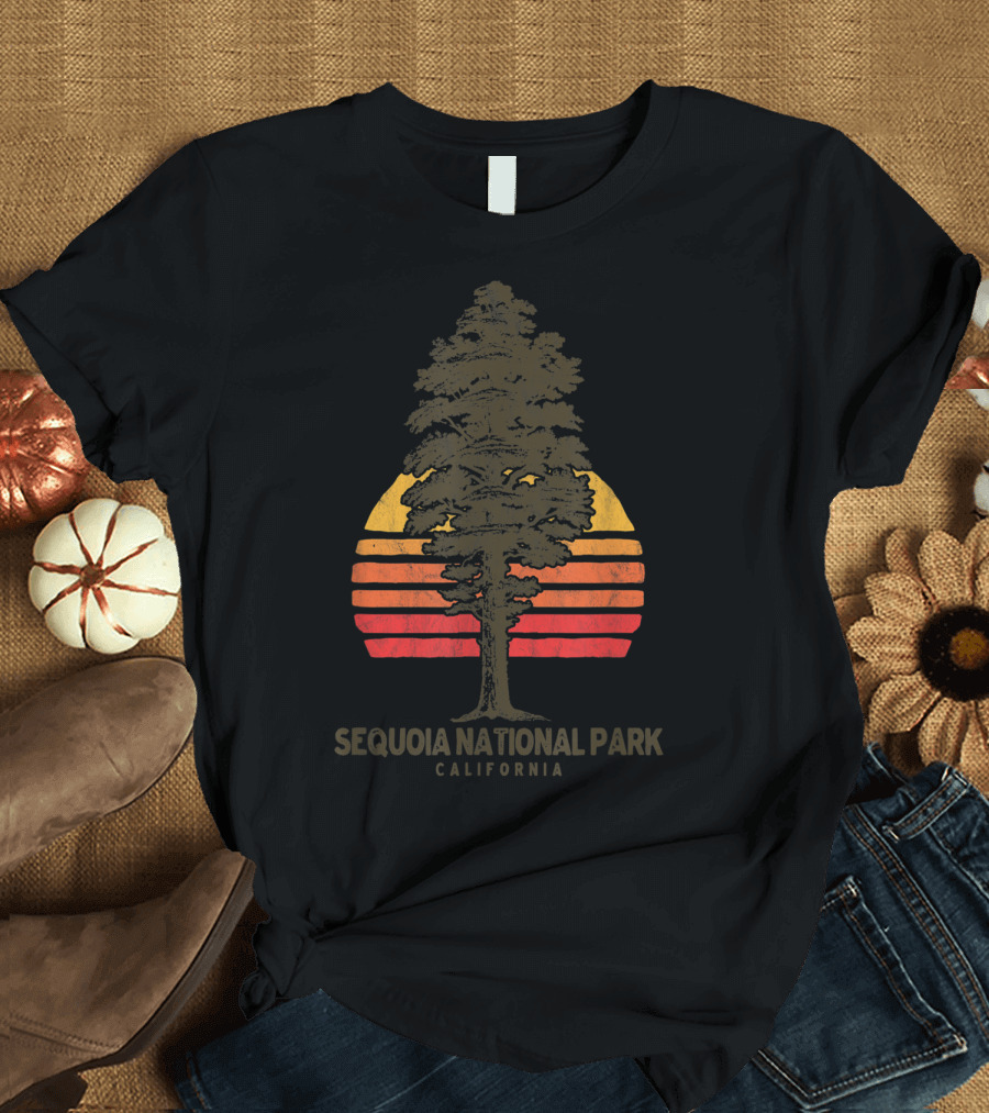 Sequoia National Park California Tree Sunset Retro Vintage Minimalist T-Shirt