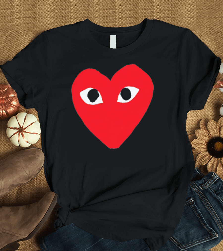 Heart For Comme Lovely In The Des - Comme Des Garçons Inspired Red Heart with Eyes T-Shirt