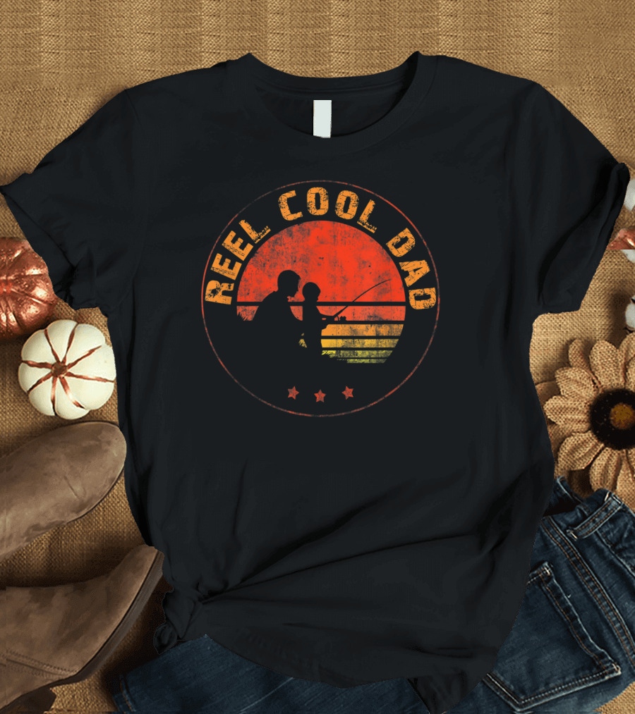 Reel Cool Dad Fishing Daddy Vintage Retro Sunset T-Shirt