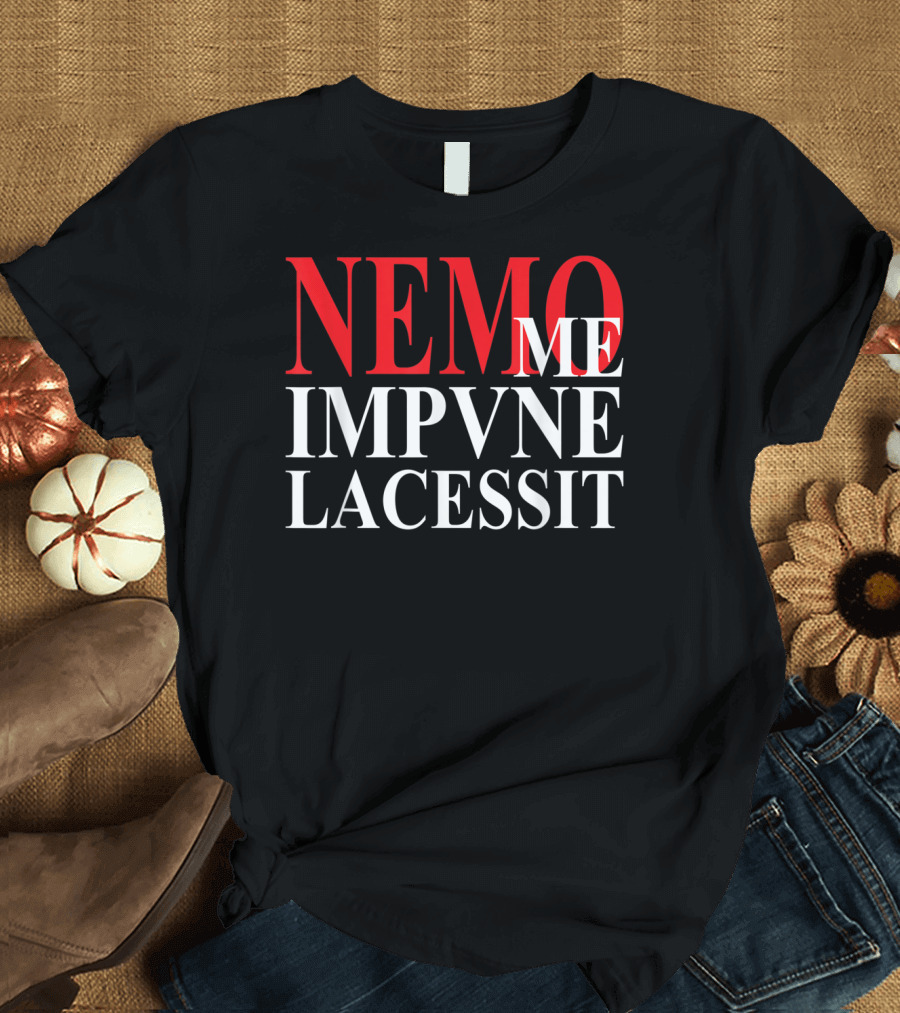 Nemo Me Impune Lacessit Old Latin Phrase Red and White T-Shirt