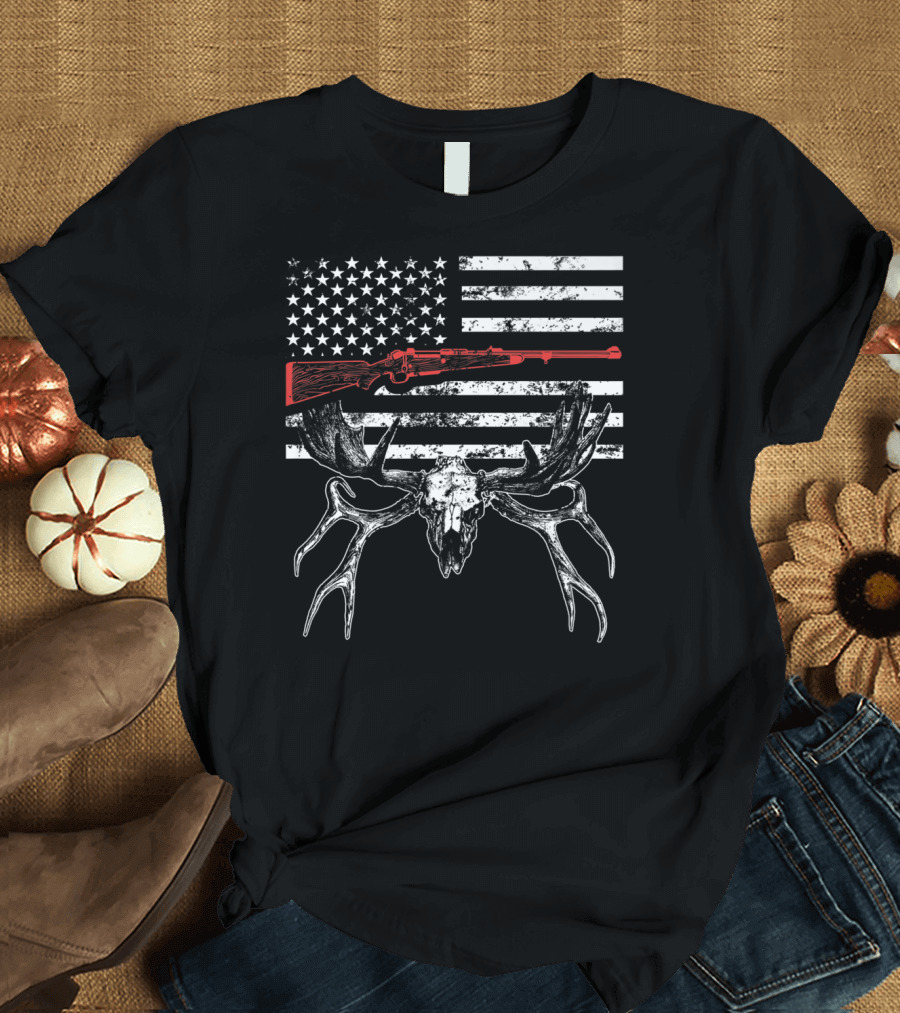 American Flag Deer Skull Hunting Rifle USA Vintage Men T-Shirt