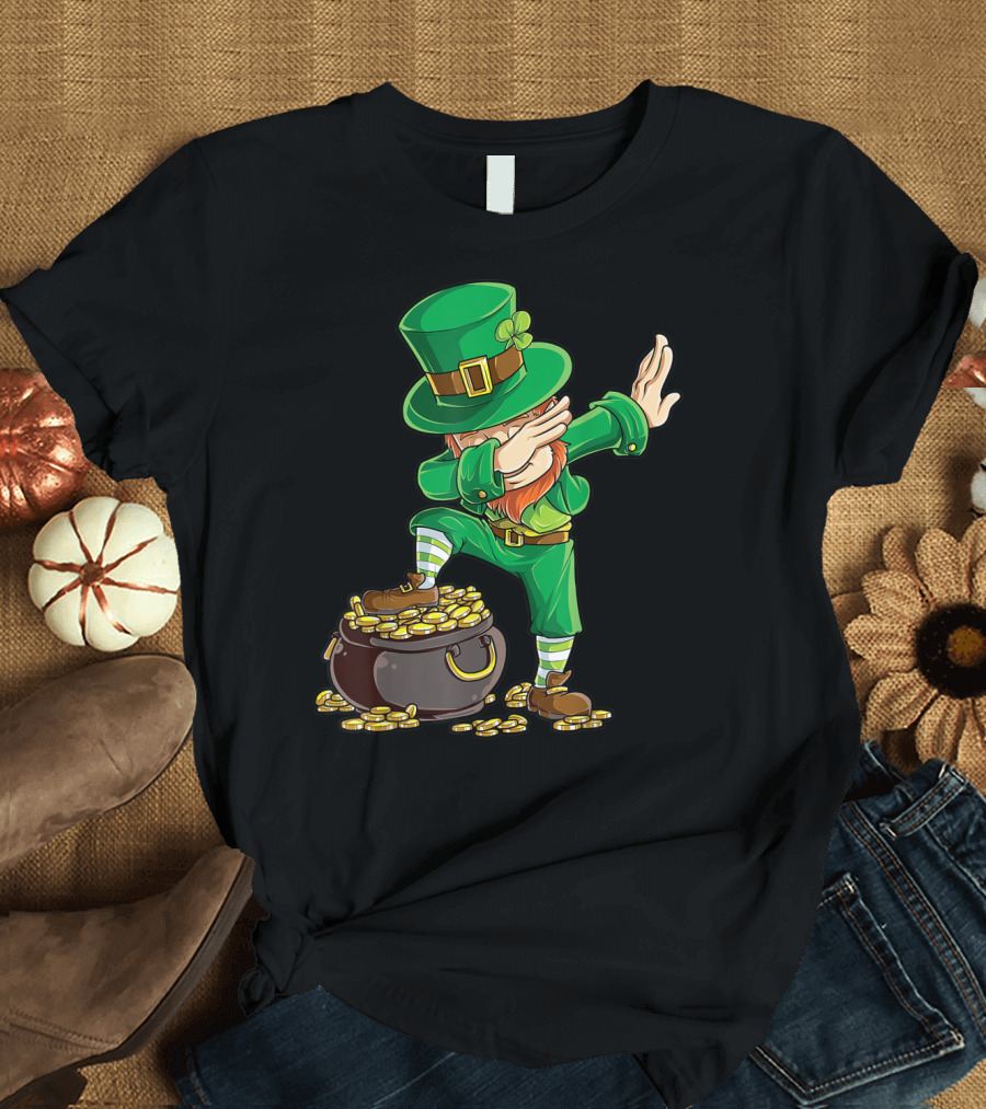 Boys St Patricks Day Kids Dabbing Leprechaun Pot of Gold T-Shirt