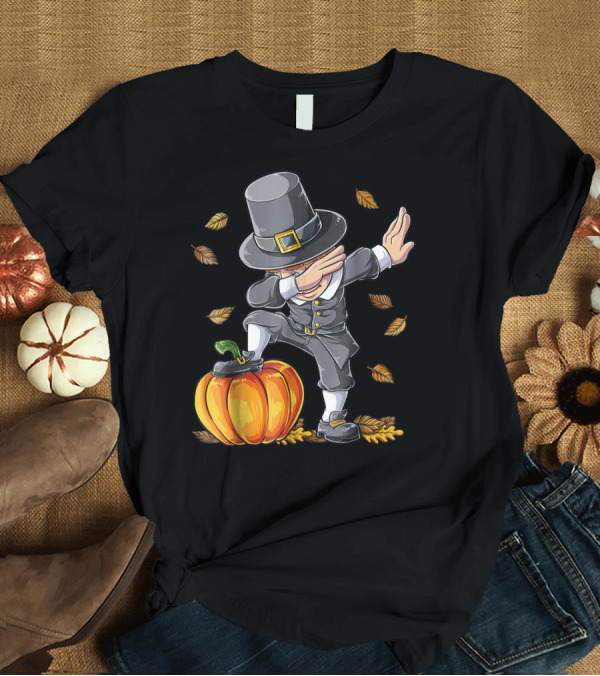 T-Shirt: Thanksgiving Pilgrim Dabbing Kid with Pumpkin and Autumn Leaves T-Shirt Thanksgiving Pilgrim Dabbing Kid with Pumpkin and Autumn Leaves T-Shirt