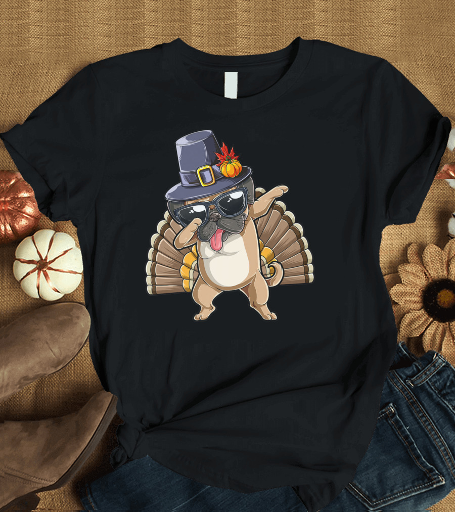 Happy Thanksgiving Pilgrim Hat Dabbing Pug with Turkey Tail T-Shirt