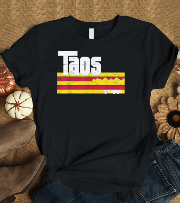 T-Shirt: Taos New Mexico Vintage Mountain Stripes Skiing Hiking T-Shirt Taos New Mexico Vintage Mountain Stripes Skiing Hiking T-Shirt