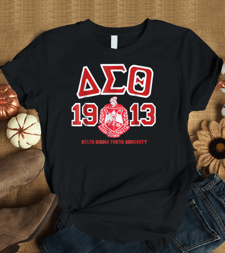 Delta Sigma Theta Sorority 1913 Greek Letters and Crest T-Shirt