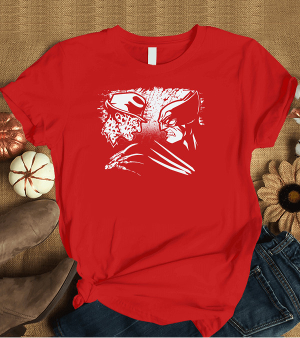 T-Shirt: Freddy Krueger Vs Wolverine Epic Clash Showdown T-Shirt Freddy Krueger Vs Wolverine Epic Clash Showdown T-Shirt