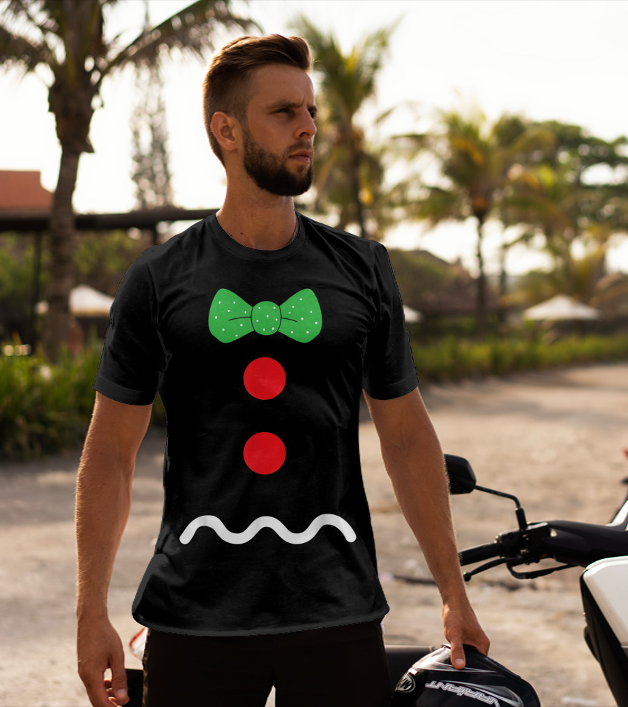 Funny Gingerbread Man Christmas Holiday Bow Tie Buttons T-Shirt