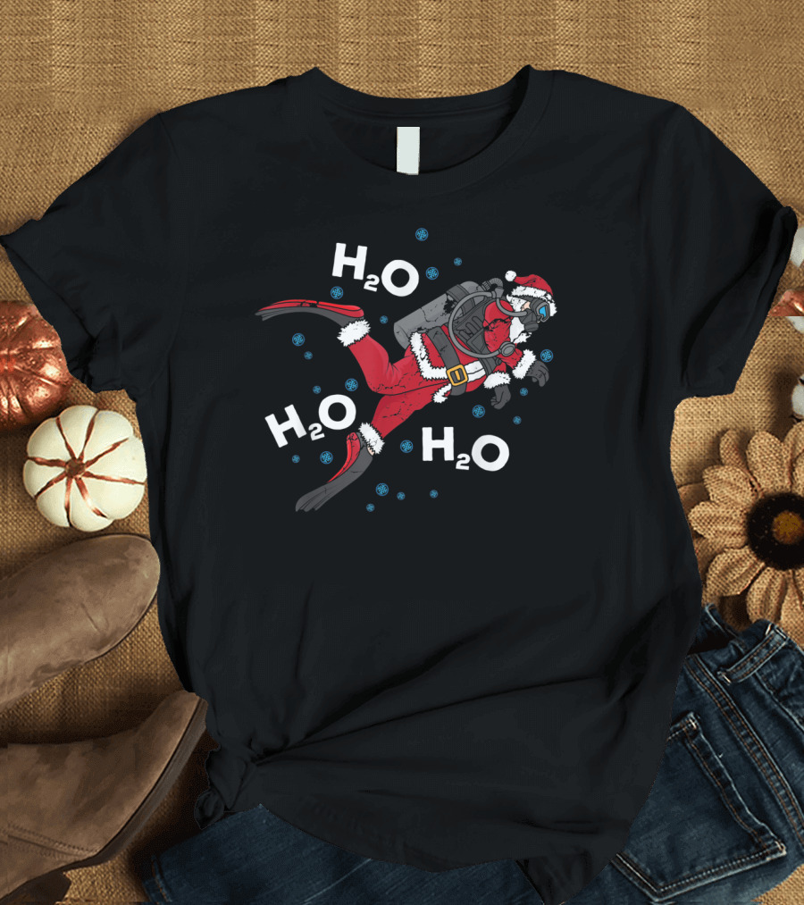Funny Santa Scuba Diver H2O Christmas Pun T-Shirt