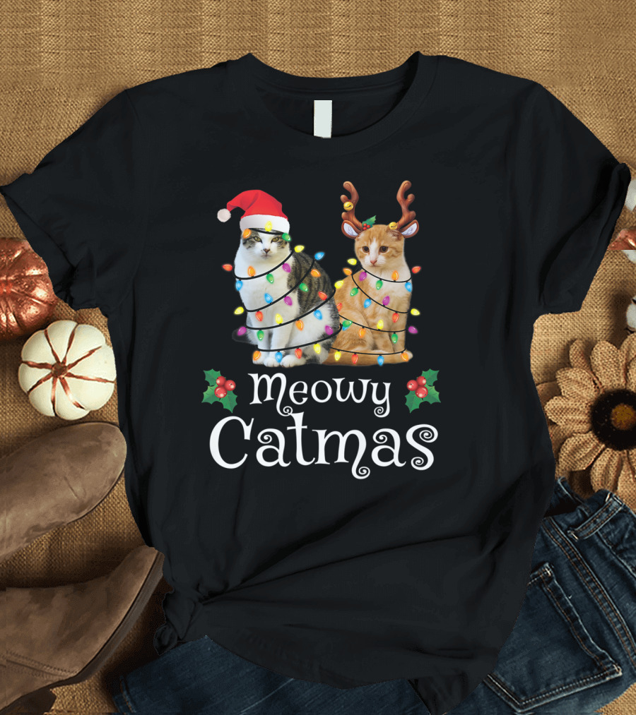 Meowy Catmas Christmas Lights Kitten Xmas Cute T-Shirt
