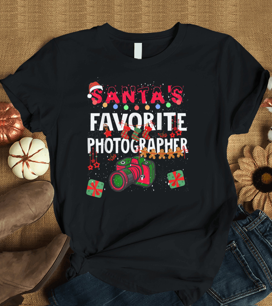 Santa's Favorite Photographer Christmas Camera with Festive Decor T-Shirt
