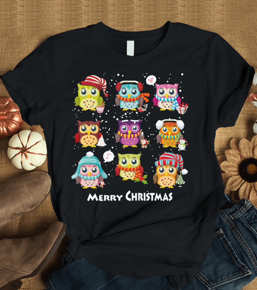 Merry Christmas Cute Owl Festive Holiday Scene T-Shirt