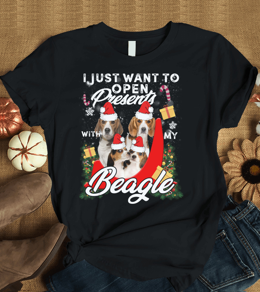 I Just Want To Open Presents With My Beagle Christmas Santa Hats Candy Canes Snowflakes T-Shirt