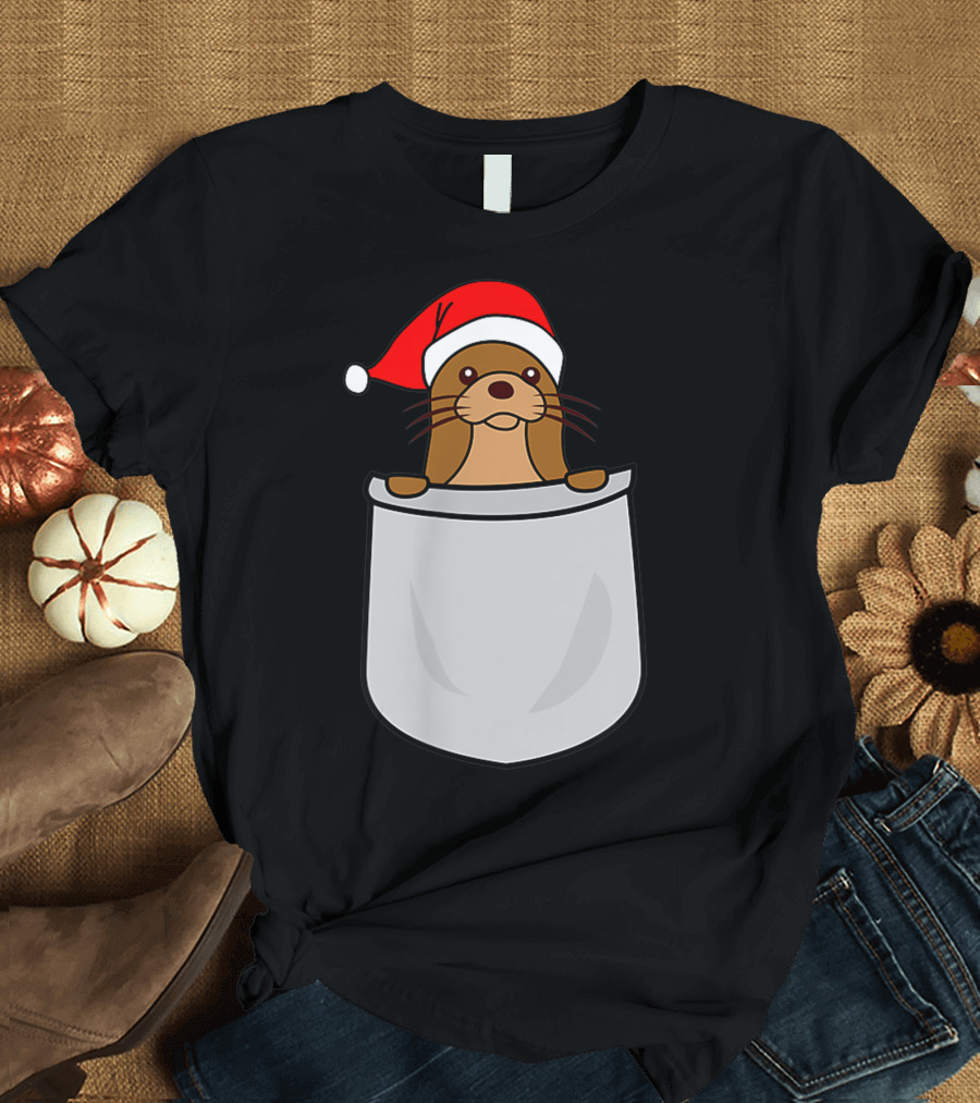 Santa Hat Otter in Pocket T-Shirt