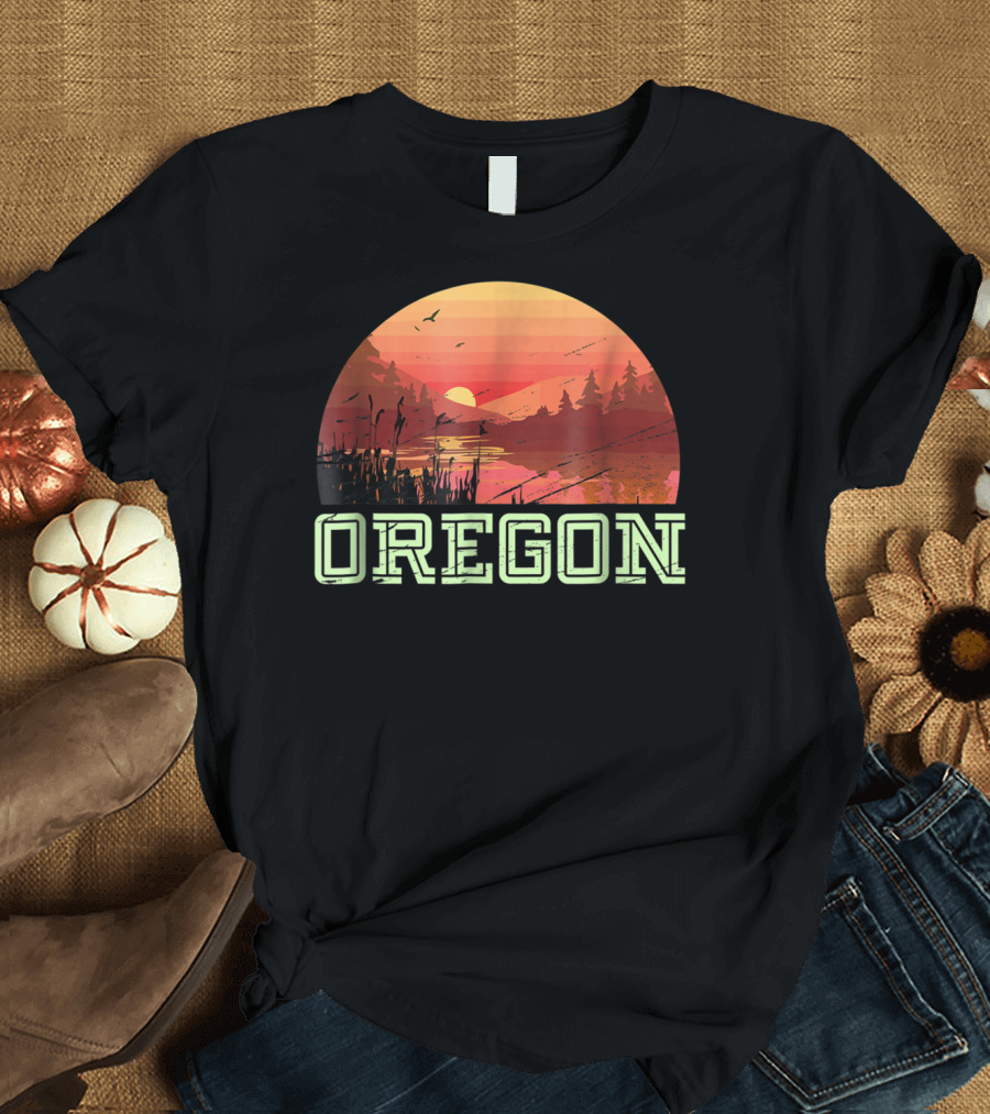 Oregon State Home I Love Oregon Hiking Sunset Nature Scene T-Shirt
