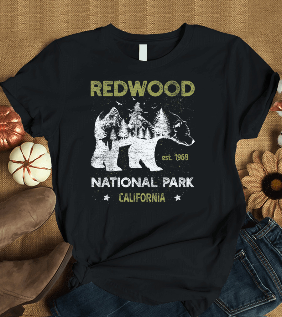 Redwood National Park California Est. 1968 Camping Bear T-Shirt