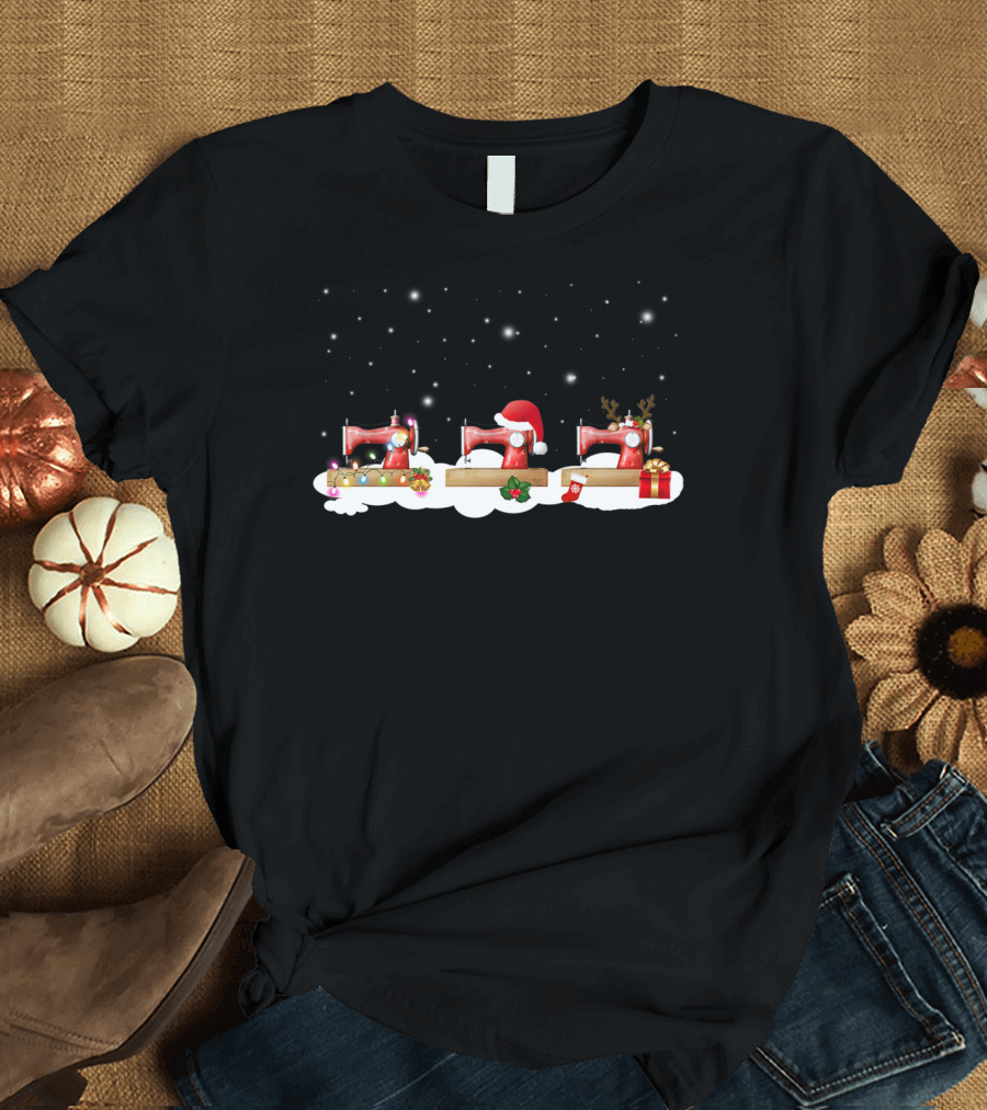 Funny Christmas Quilting Machines with Santa Hat and Reindeer Antlers for Quilters T-Shirt