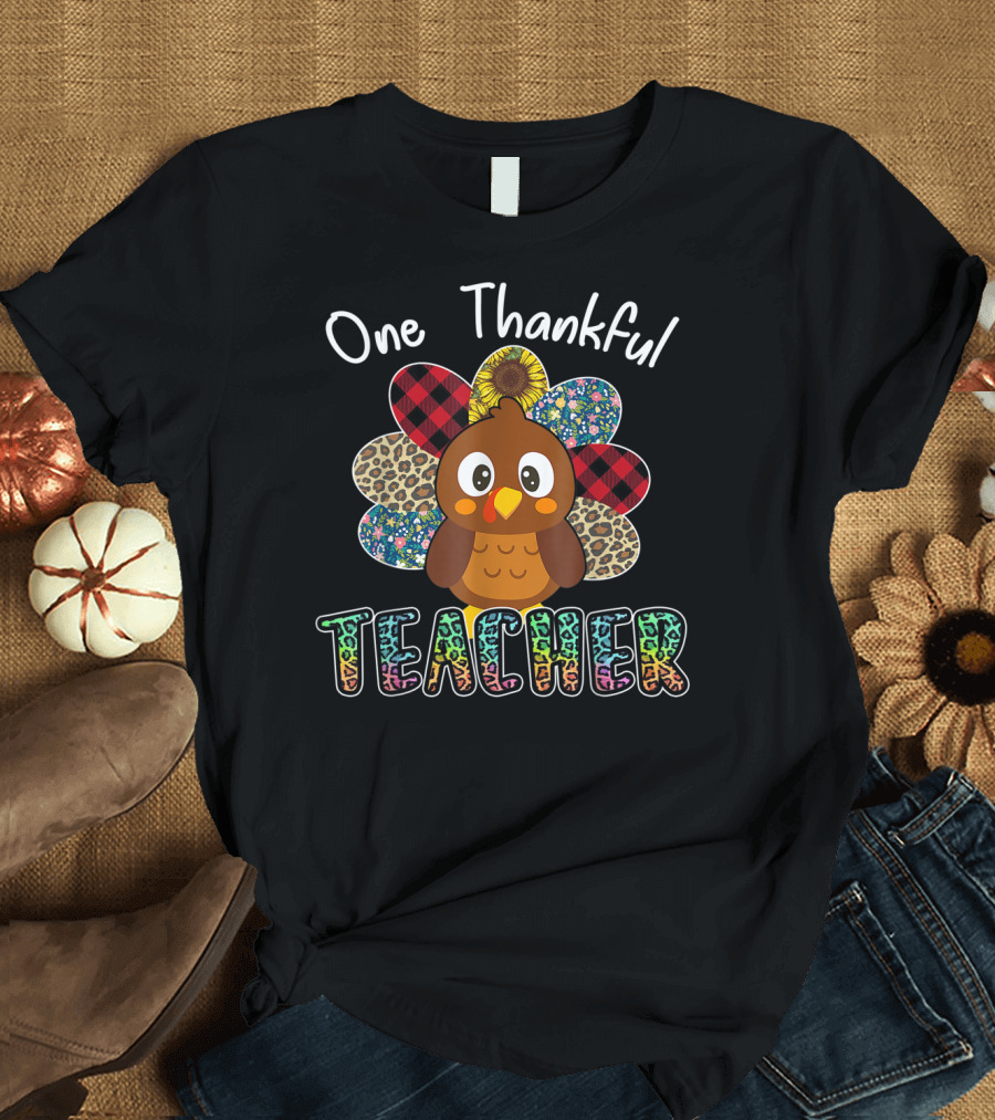 One Thankful Teacher Turkey Leopard Plaid T-Shirt
