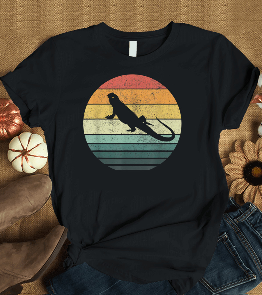 Bearded Dragon Sunset Vintage 70s Nature Silhouette Retro Stripes T-Shirt