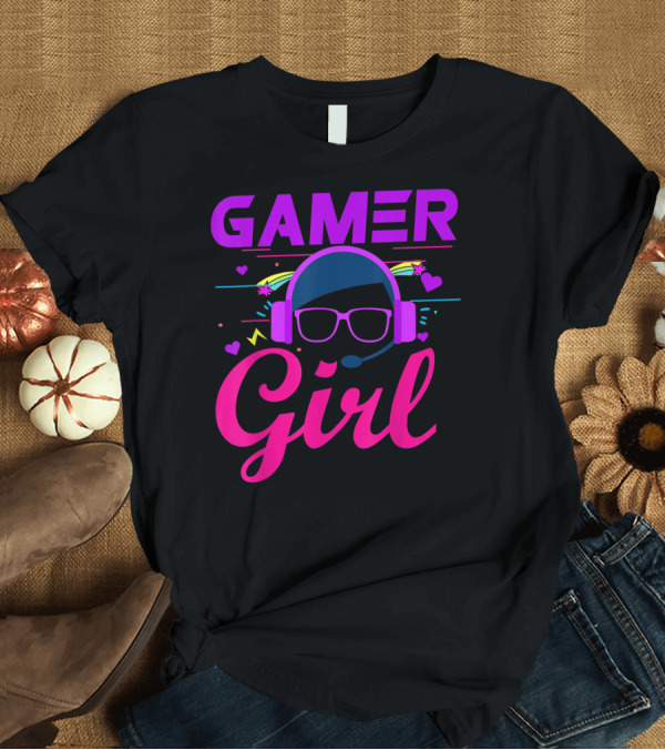 T-Shirt: Gamer Girl Cute Gaming Headset Hearts and Stars Video Game Player T-Shirt Gamer Girl Cute Gaming Headset Hearts and Stars Video Game Player T-Shirt