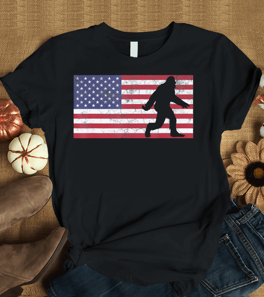 Fourth of July 4th American Flag USA Bigfoot T-Shirt