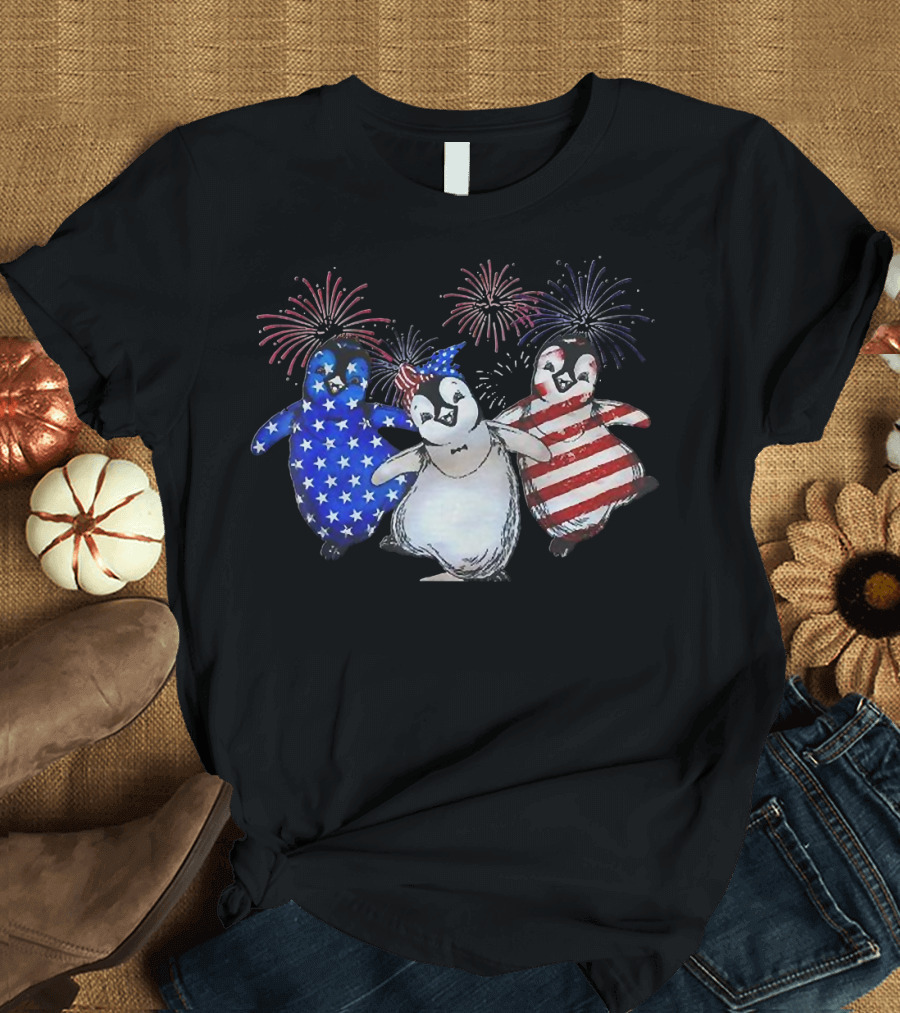 Penguin 4th Of July American Flag Stars Stripes Fireworks T-Shirt