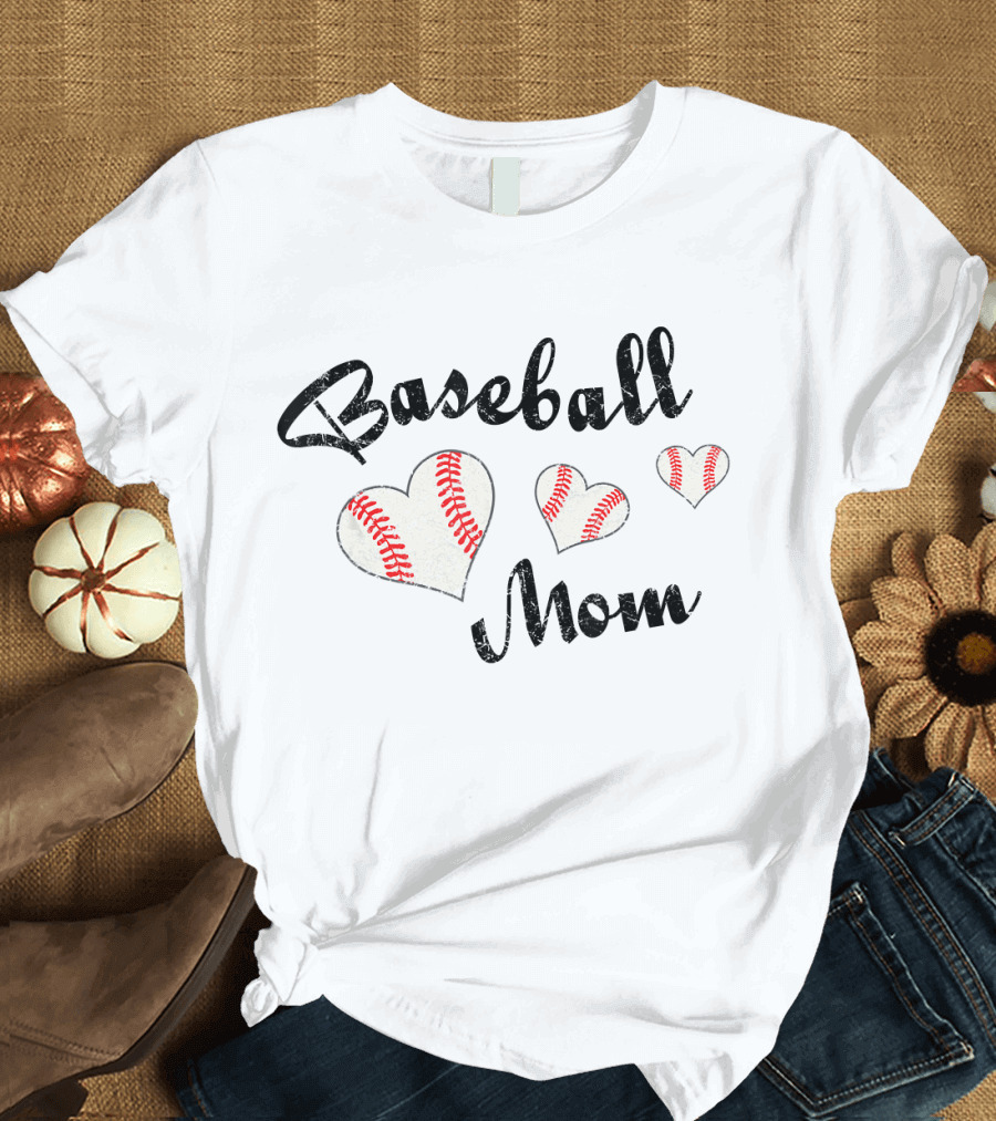 Baseball Mom Cute Heart-Shaped Baseball T-Shirt