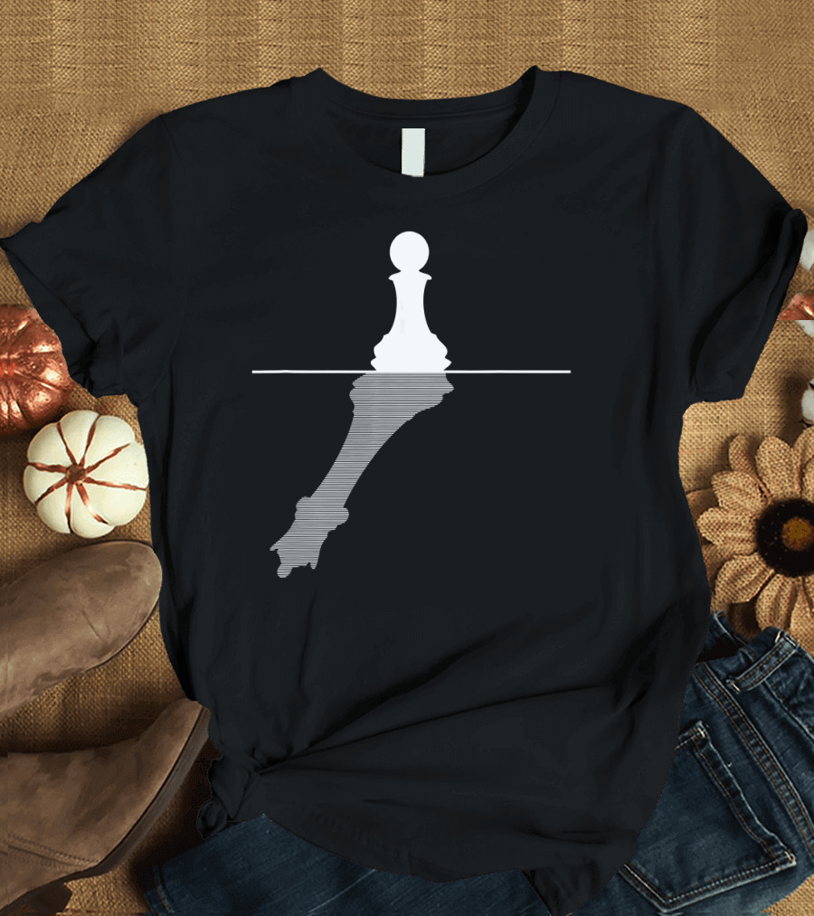 Funny Chess Player Checkmate Chess Grandmaster Pawn King Reflection T-Shirt