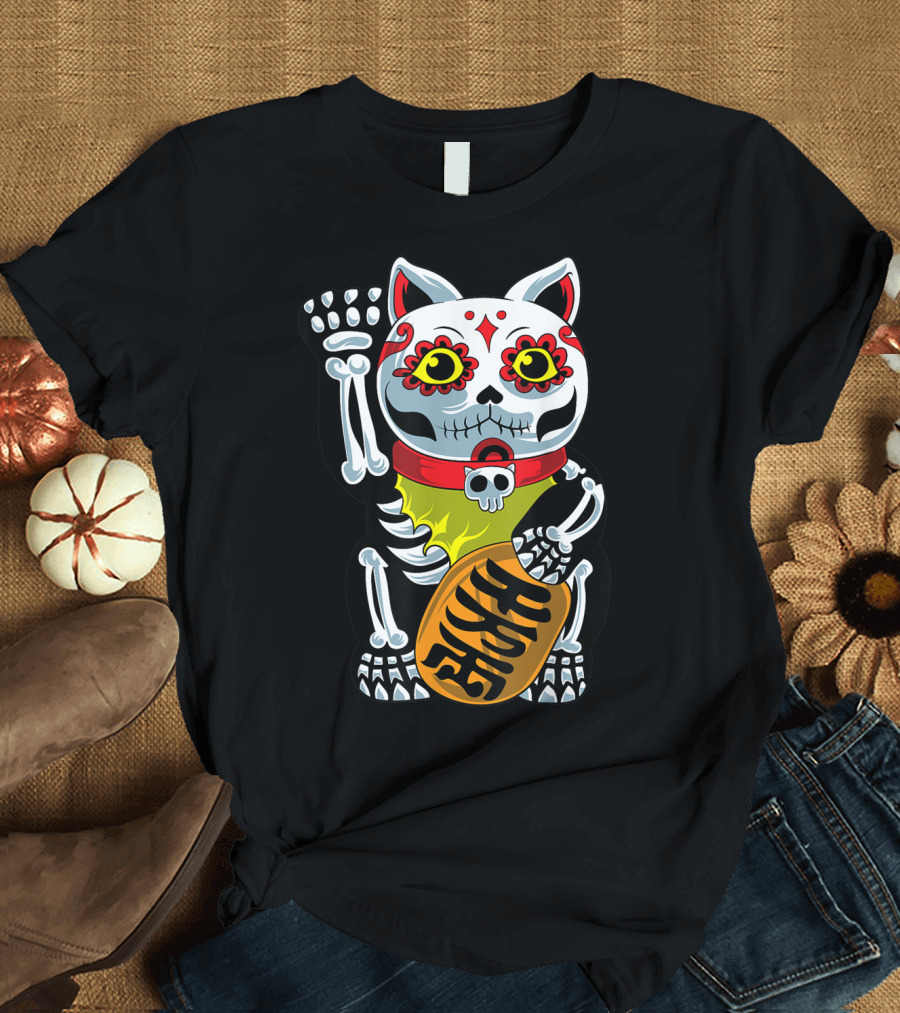 Dia De Los Muertos Halloween Sugar Skull Maneki Neko Cat T-Shirt
