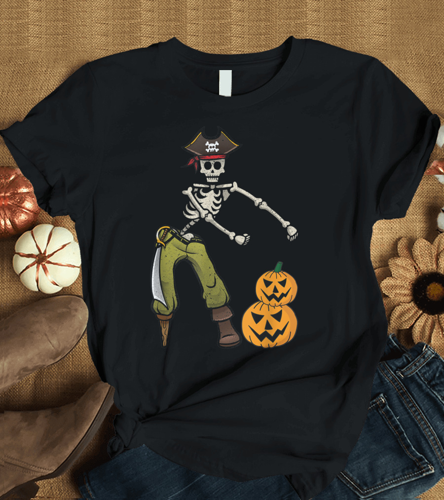 Skeleton Pirate Flossing with Halloween Pumpkins T-Shirt
