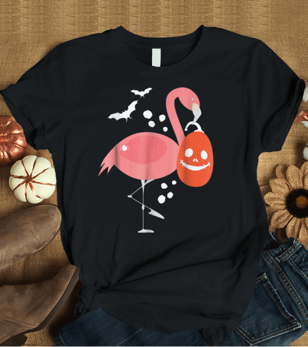 T-Shirt: Pink Flamingo Halloween Bat Pumpkin Spider T-Shirt Pink Flamingo Halloween Bat Pumpkin Spider T-Shirt