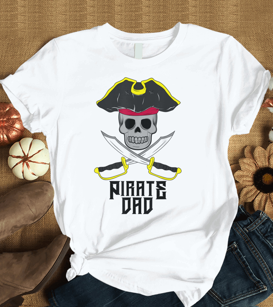 Pirate Dad Skull Captain Halloween Funny T-Shirt